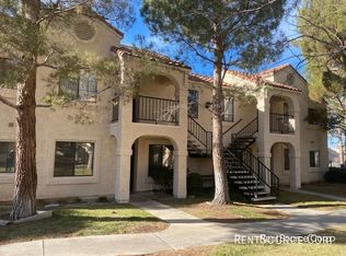 2554 Olive Dr APT 18, Palmdale, CA