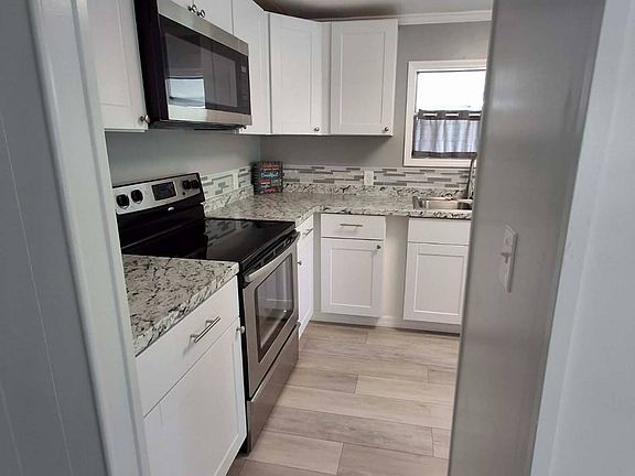 5th image of 5938 Westlake Dr