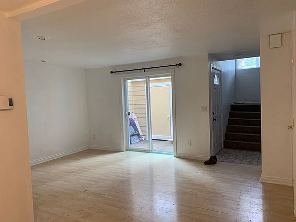 3rd image of 1662 Village Park Pl