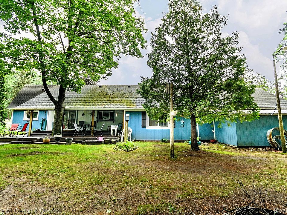 1st image of 3270 Woods Rd