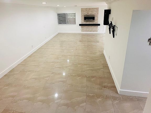 4th image of 9513 SW 148 Avenue Cir E