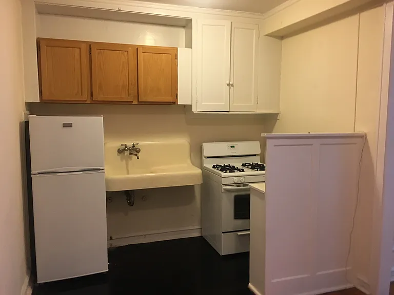 1211 W Elmdale Ave #2L — Photo 10