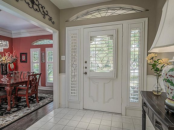 3rd image of 8430 Burwood Park Dr