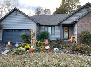 445 Stagecoach Rd, Madisonville, KY 42431