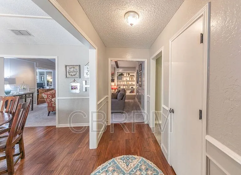 3620 93rd St — Photo 8