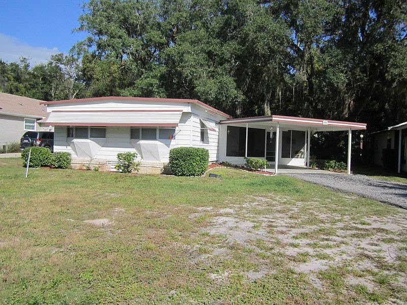1st image of 107 Poinsettia Dr