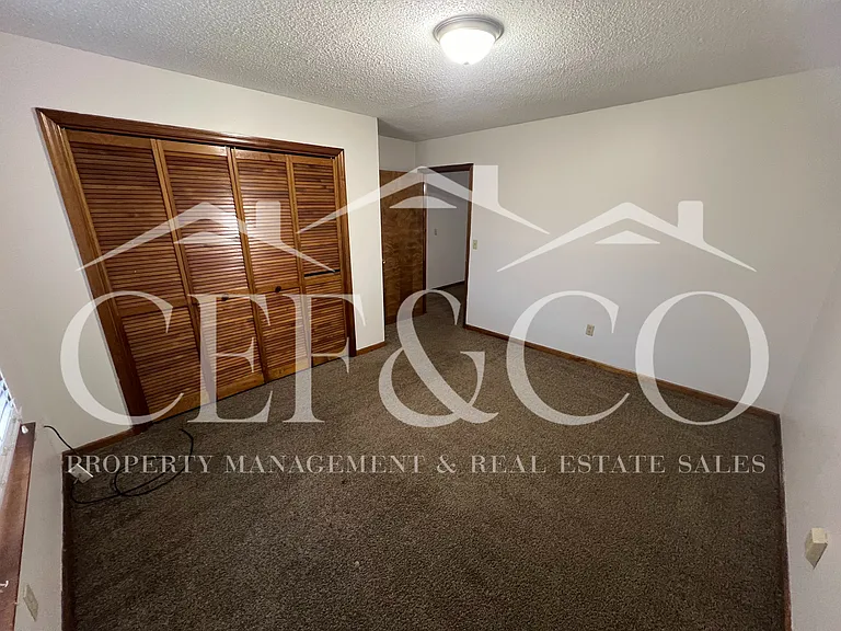 1510 E Blackstock Rd #A — Photo 10