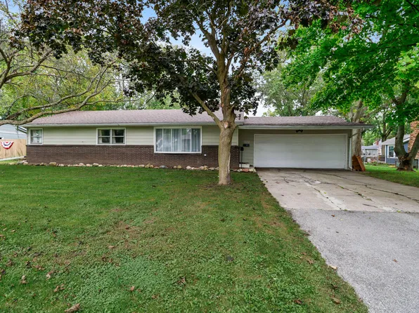 2302 Sears St, Valparaiso, IN 46383