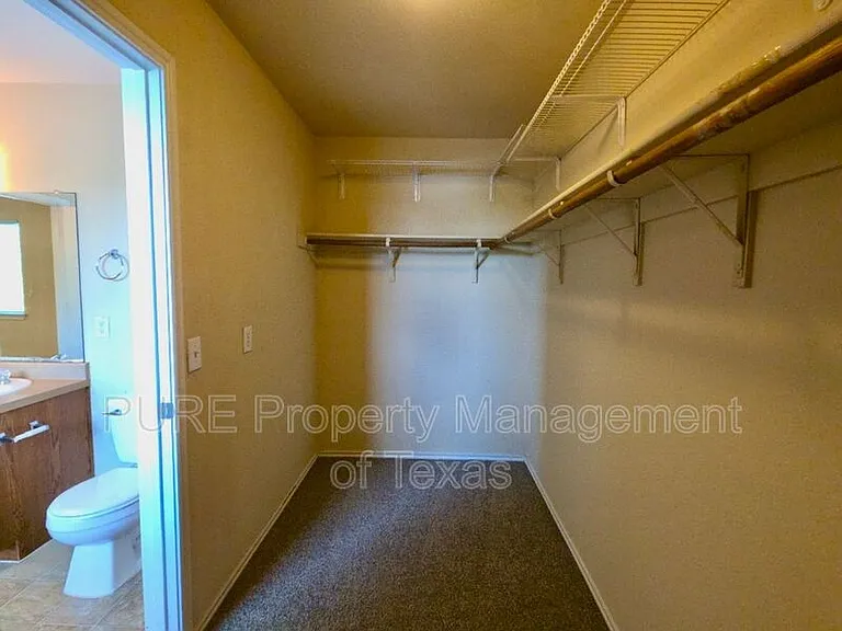 7412 Cayenne Ln — Photo 16