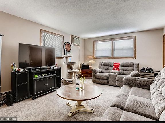 2nd image of 136 7th Ave S #1