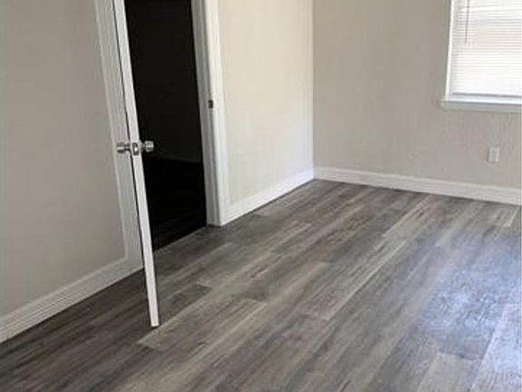 5th image of 204 S 1st St
