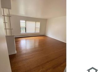 342 E 107th St #2W, Chicago, IL 60628