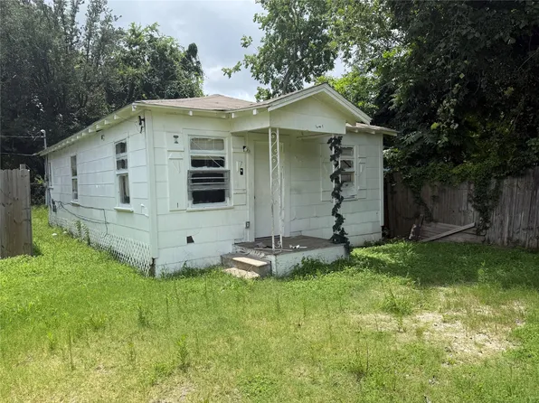 1028 Marjorie St, Houston, TX 77088
