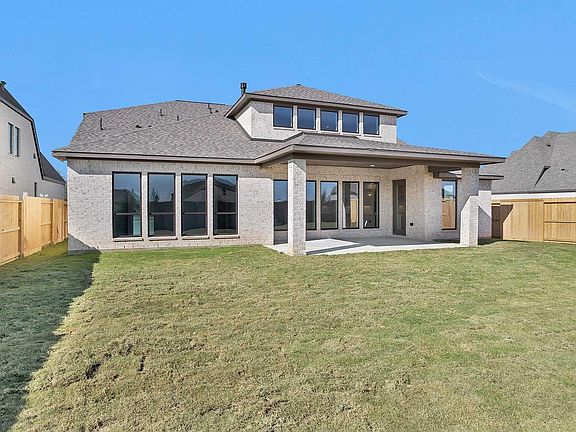 7th image of this home