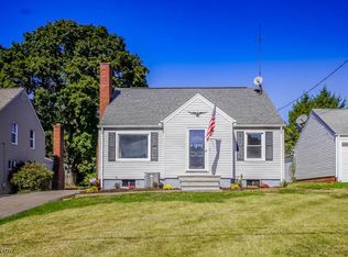 1421 35th St NW, Canton, OH