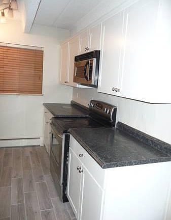 4th image of 836 N Dexter St APT 204