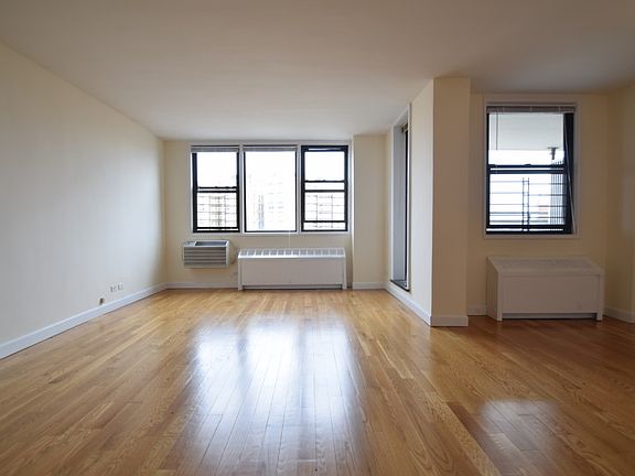 The Capri - Living Room - A Line