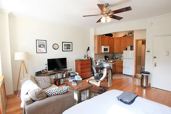 Rented by JK Dansar Corp | media 3