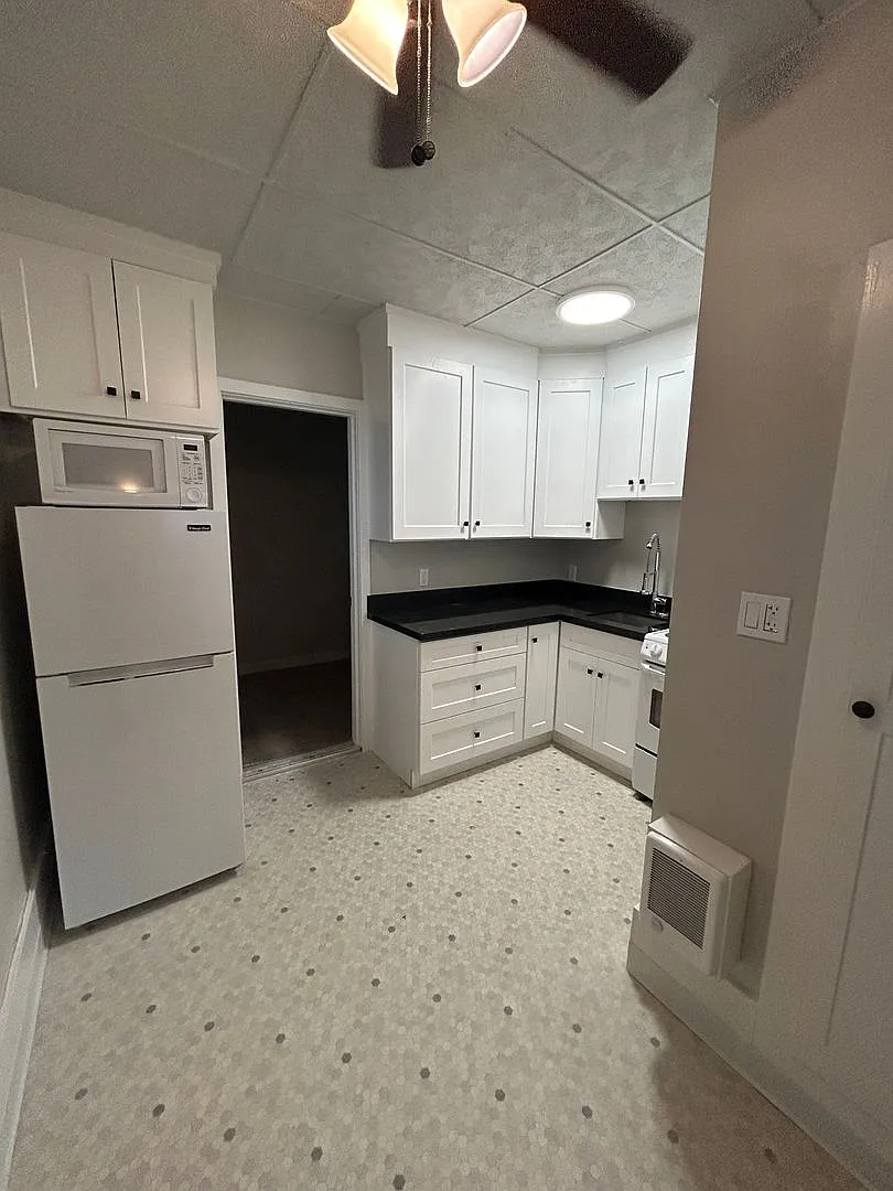 Terry Anne Apartments — Photo 3