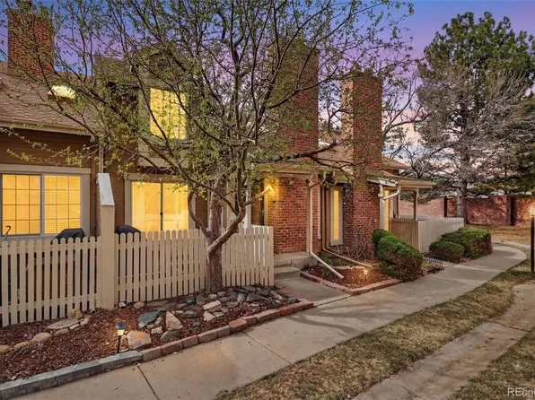 4316 S Blackhawk Way, Aurora, CO 80015