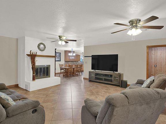 4th image of 191 Jordan Ln