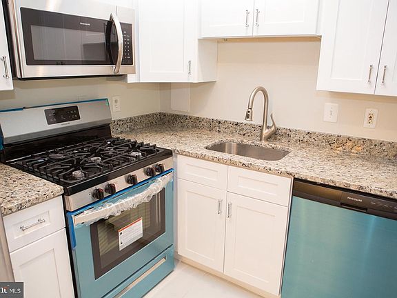 2nd image of 170 Talbott St APT 201