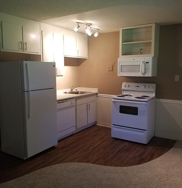 1st image of 1616 E St APT 05