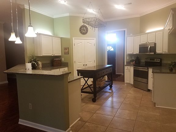 Kitchen with new granite