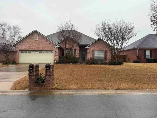 1360 Crosspoint Rd, Conway, AR 72034