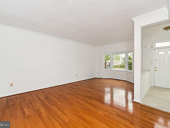 2nd image of 6212 Walkers Croft Way