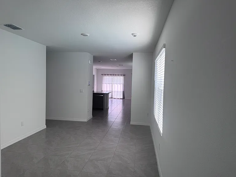6250 Wandering Willow Dr — Photo 2