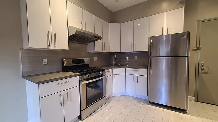 Rented by Matthew Gros-Werter, LREB  | media 23