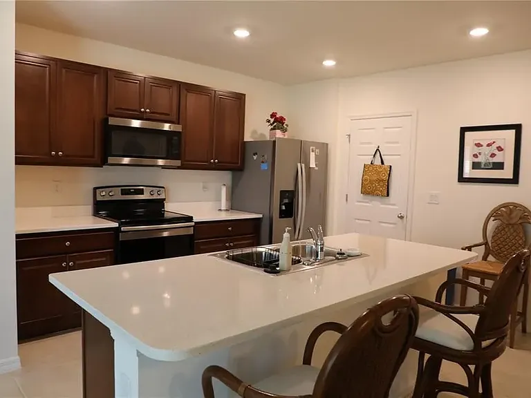 25316 E Lenox Cir — Photo 10