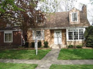 7519 Lowell Ave, Skokie, IL 60076
