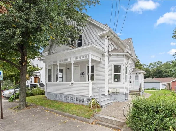 1250 Cranston St, Cranston, RI 02920