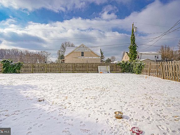 4th image of 255 Washington Dr