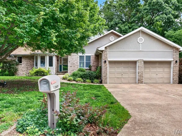 5 Lexington Ln, Washington, MO 63090