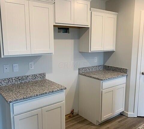 3rd image of 3776 Miltonsburg Dr