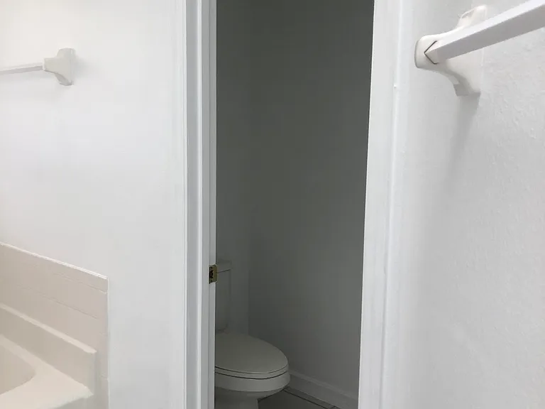 126 Oak Promenade Ct — Photo 26