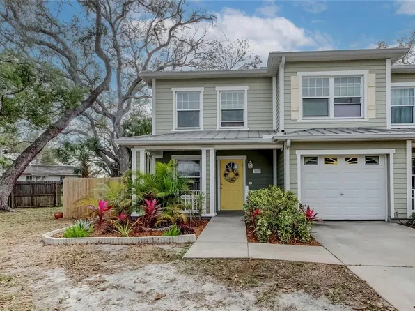 567 Shady Grove Dr, Dunedin, FL 34698