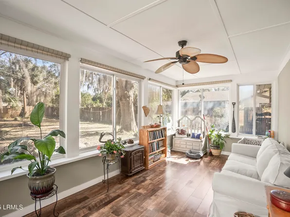 613 Linton Ln, Beaufort, SC 29902