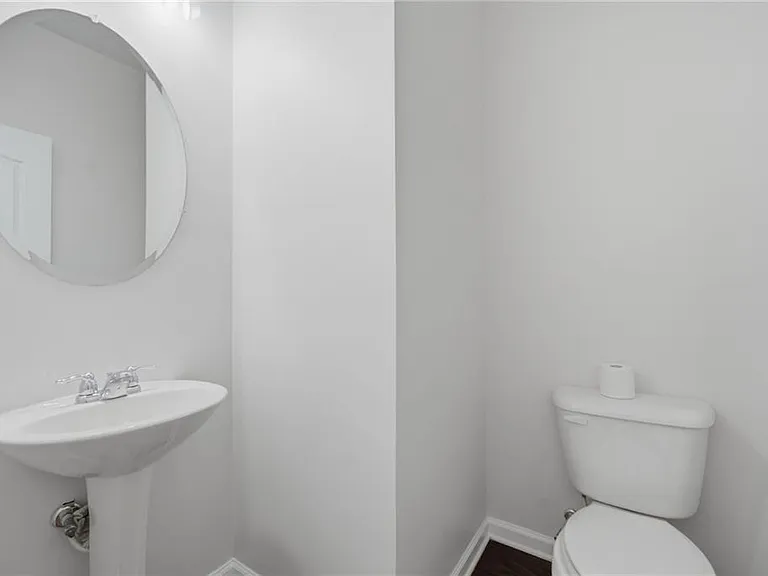 1697 Paxton Dr SW — Photo 17