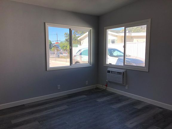 3rd image of 4136 1/2 Shirley Ave