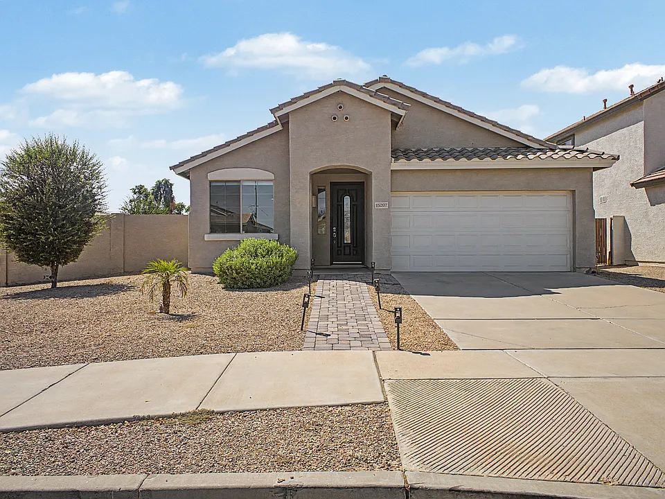 15207 W Windward Ave