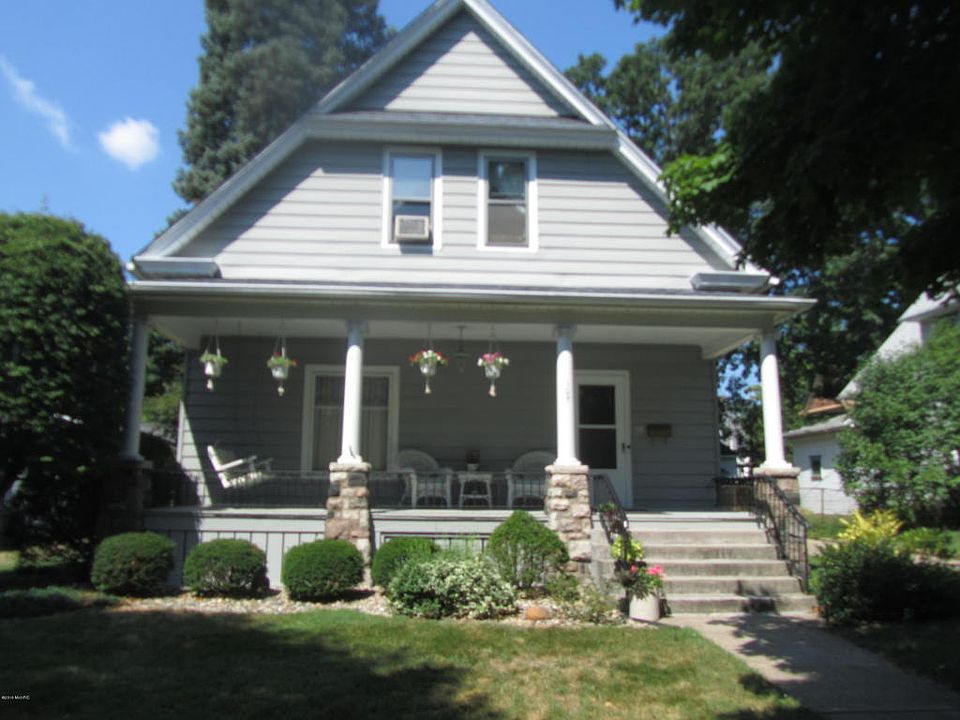 1st image of 107 Garrison Ave