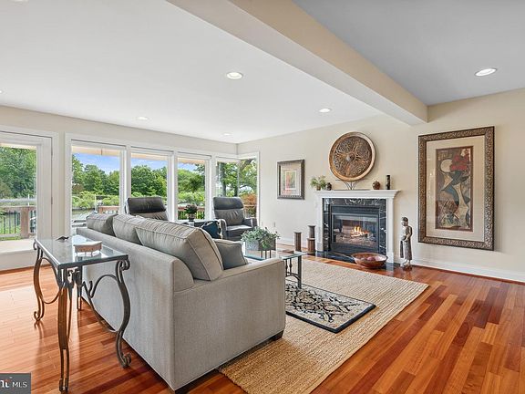 5th image of 1028 Sandpiper Ln