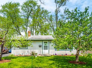 312 Tee Ln, Carpentersville, IL 60110