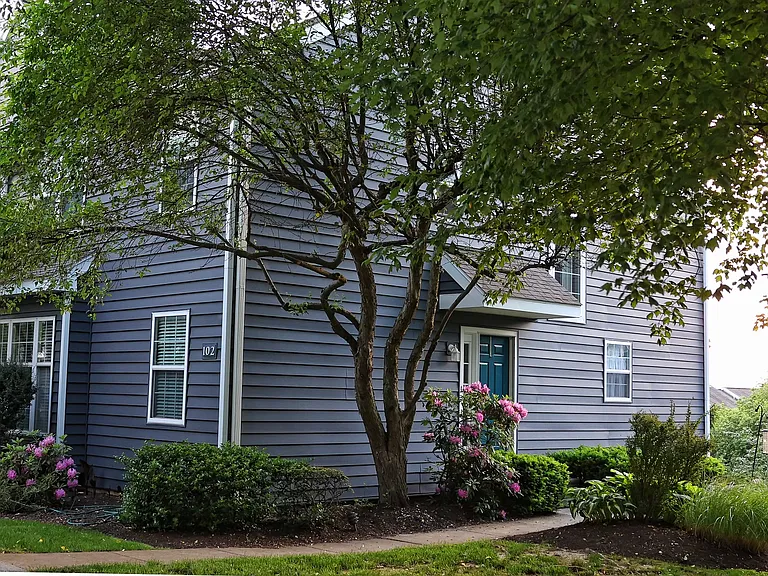 102 Whistling Swan Ln — Photo 2