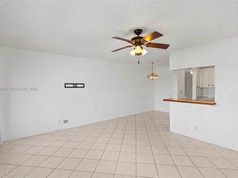 237 Camden E #237-J — Photo 23