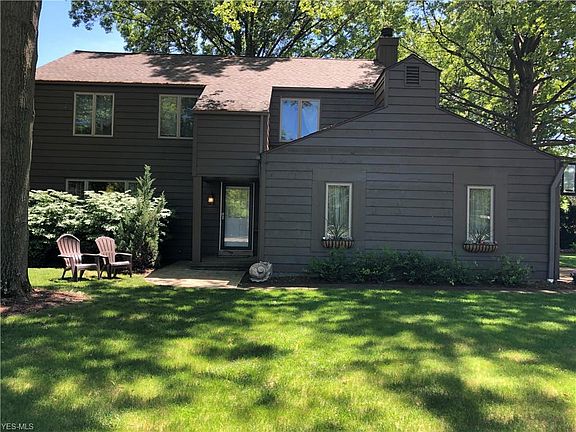 2nd image of 32671 Mariners Ct